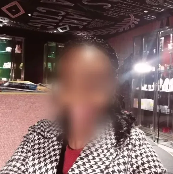 Alena, 39