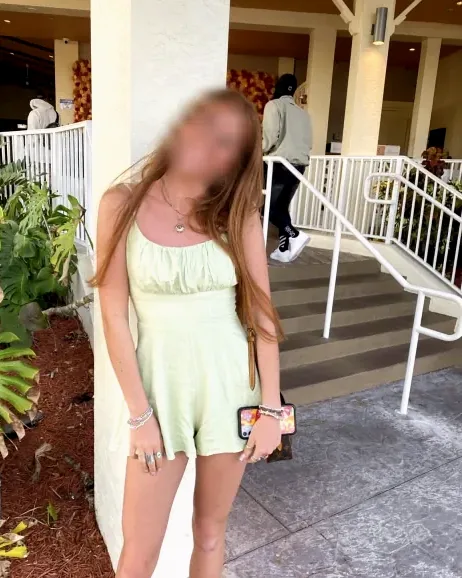 Antonia, 19