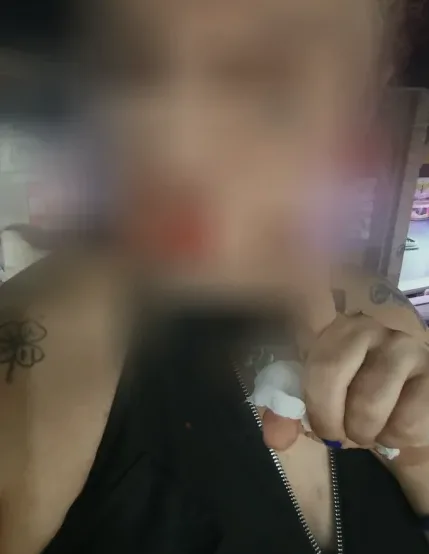 Carla, 37