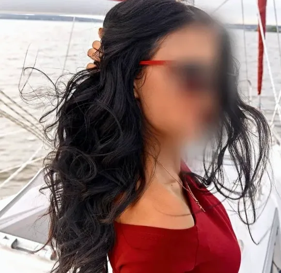 Esra, 35