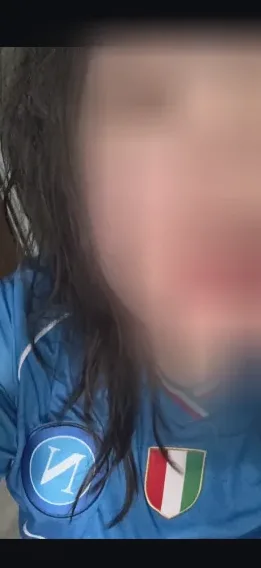Esra, 23