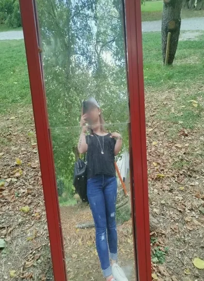 Fatma, 27