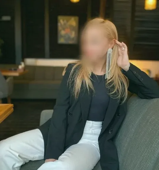 Janina, 32