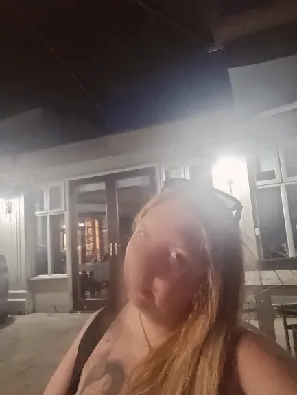 Jasmin, 35