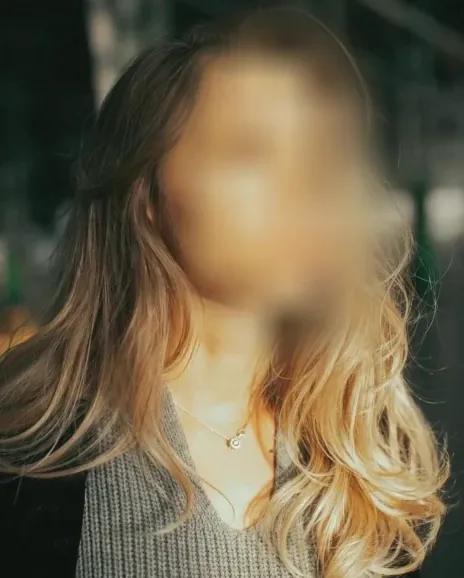 Lena, 40
