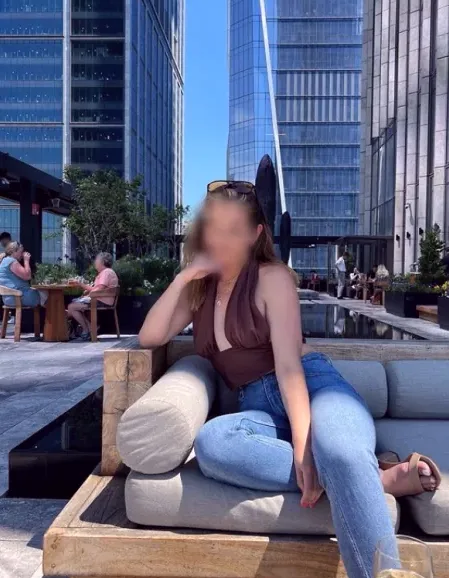 Leonie, 31