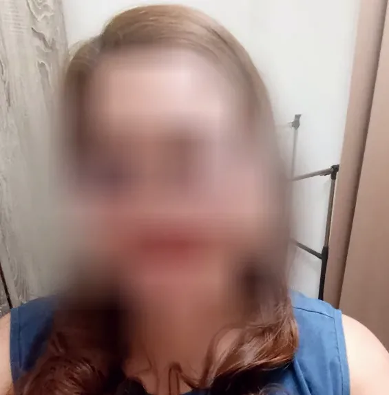 Leonie, 31