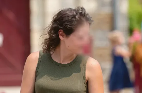 Leyla, 28