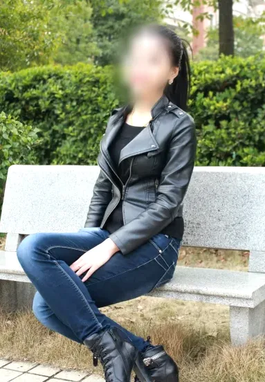 Marie, 31