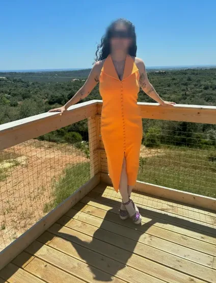 Melina, 38