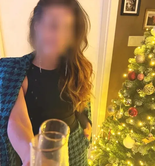 Nele, 35