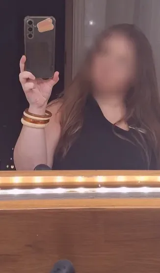 Sina, 19