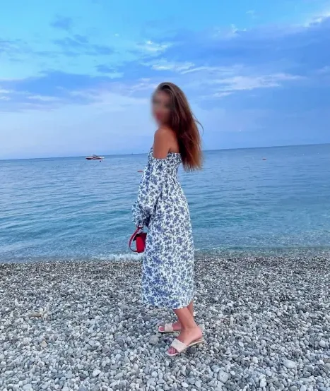 Yasmin, 39